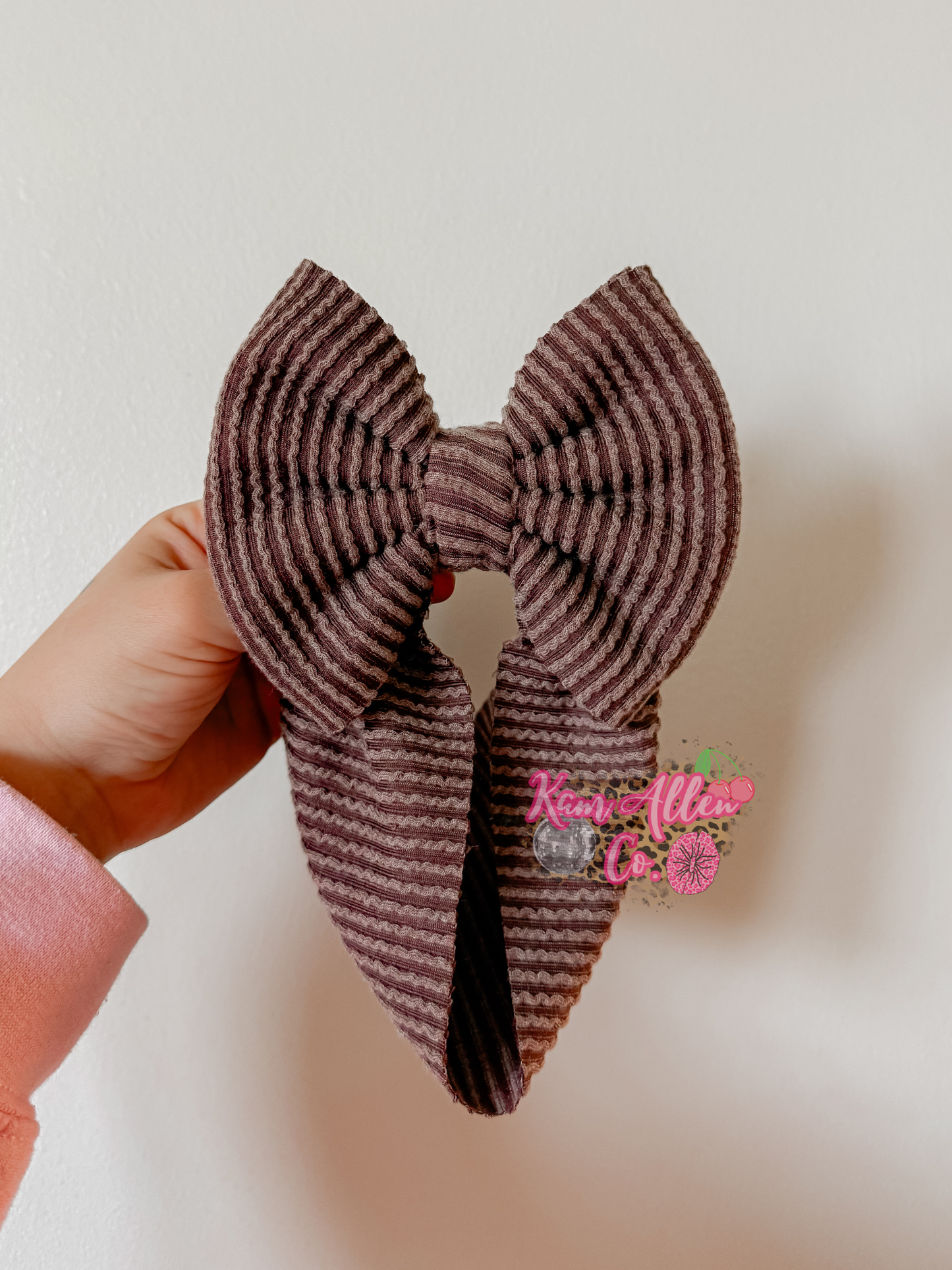 Vintage Brown Waved